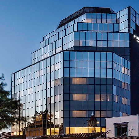 Pullman Rotorua Hotel Luaran gambar The building of the company in Madrid