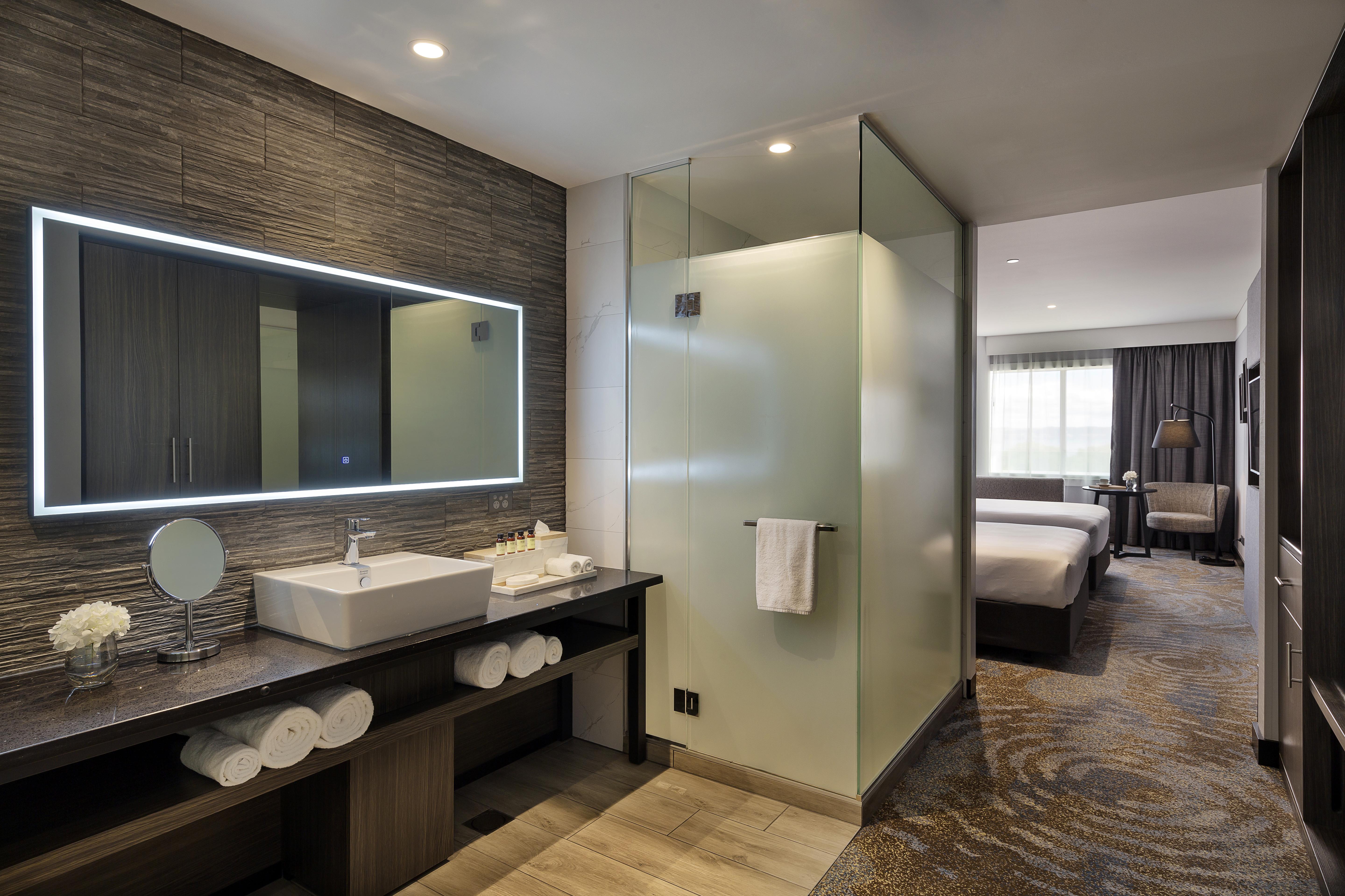 Pullman Rotorua Hotel Luaran gambar A bathroom at the hotel