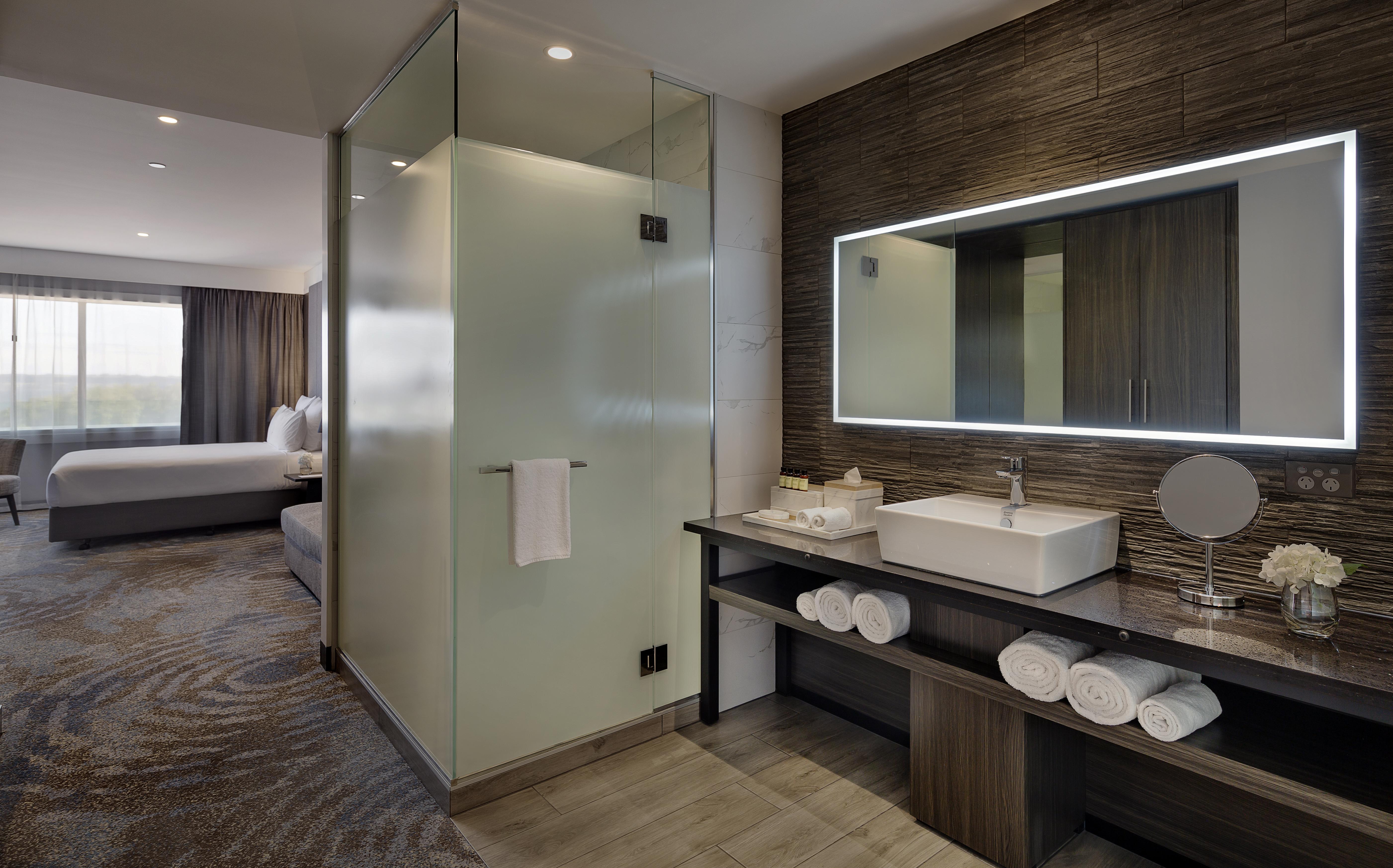 Pullman Rotorua Hotel Luaran gambar A bathroom in a hotel room